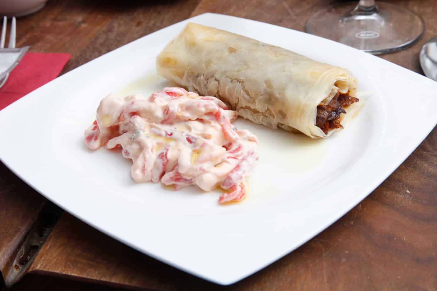 baklava-yufkasinda-borek.jpg