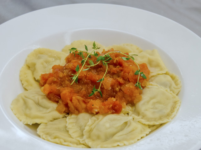 Köz Patlıcanlı Ravioli